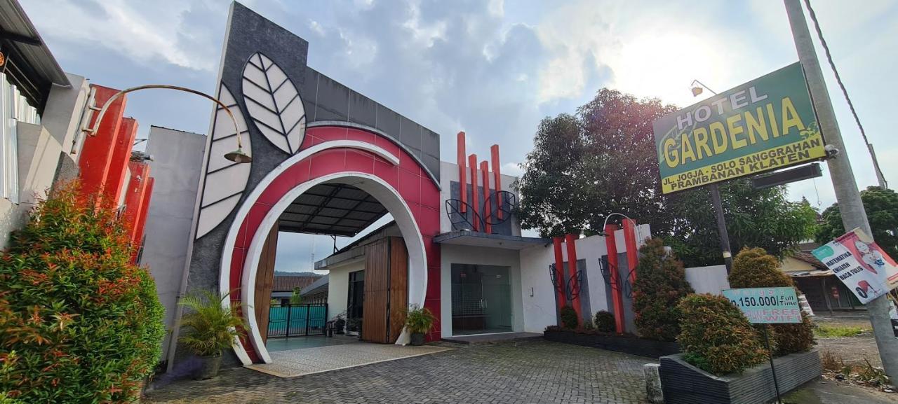 Oyo 90831 Hotel Gardenia Prambanan Yogyakarta Exterior photo