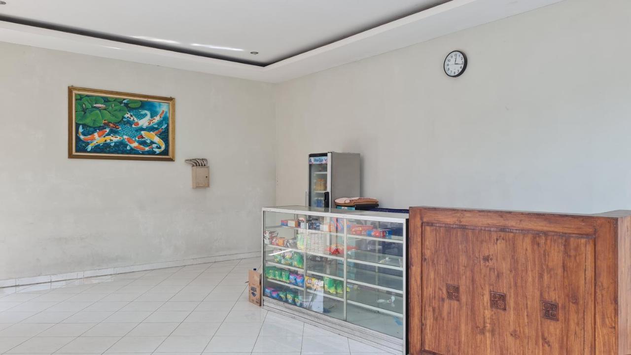 Oyo 90831 Hotel Gardenia Prambanan Surakarta  Exterior photo