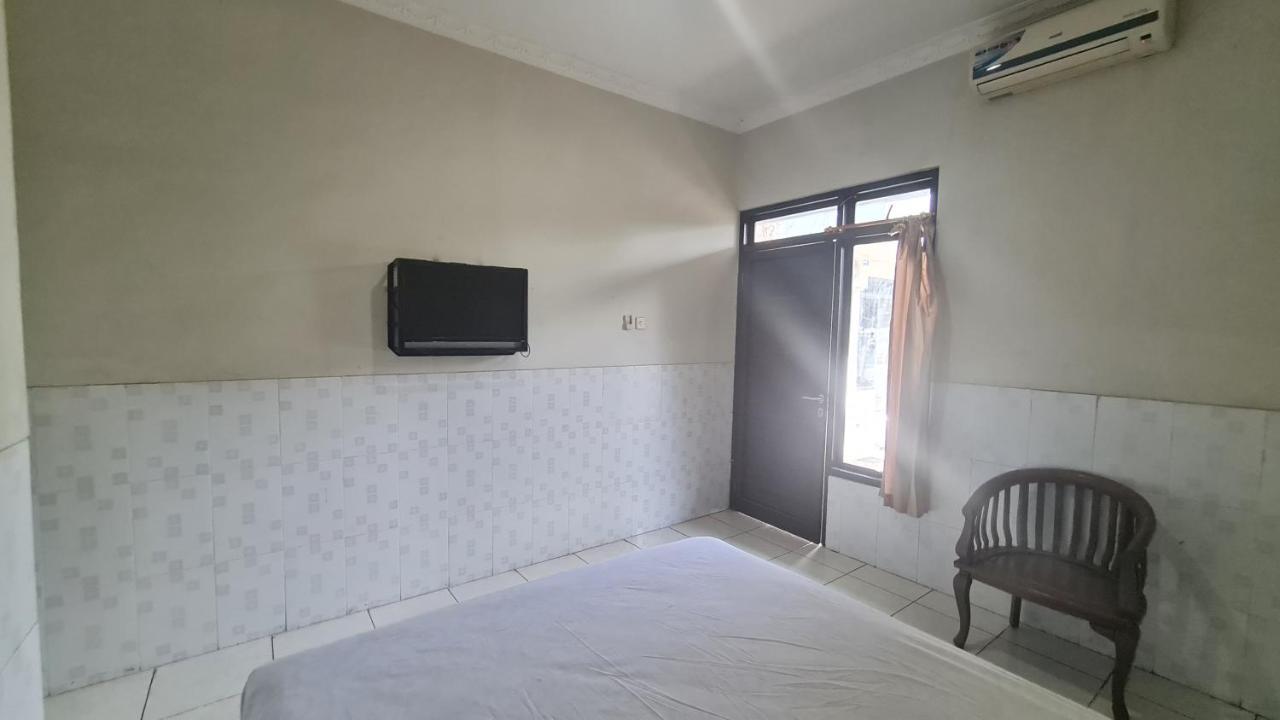 Oyo 90831 Hotel Gardenia Prambanan Yogyakarta Exterior photo